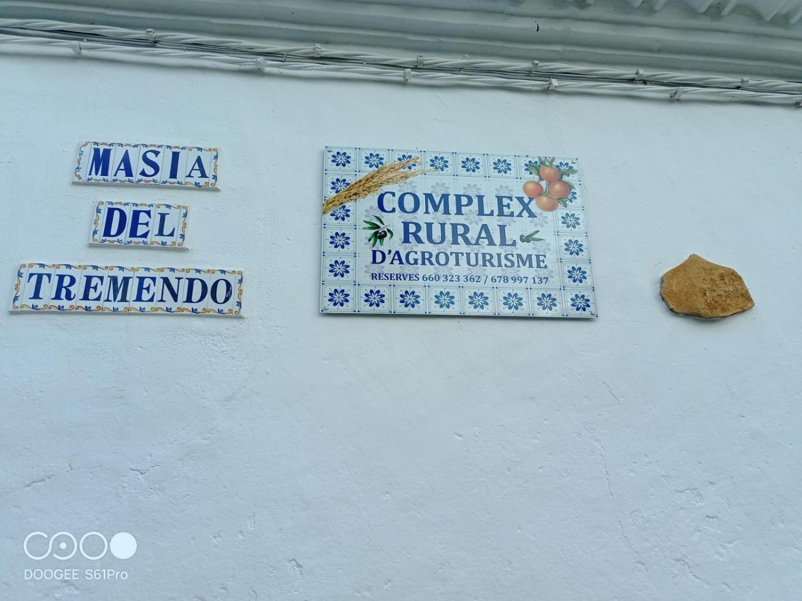 Casa Rural Complex Masia Del Tremendo Y Agroturismo Camarles Dış mekan fotoğraf